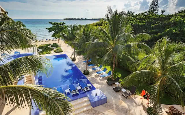 13SUITES - HÉBERGEMENT COMPLET EN BORD DE MER - MARIAGES - RETRAITES -