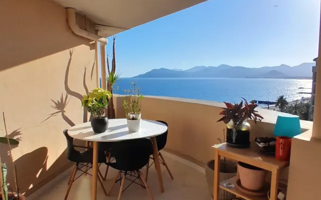 Duplex top floor~Clim~2piscines~Parking free!