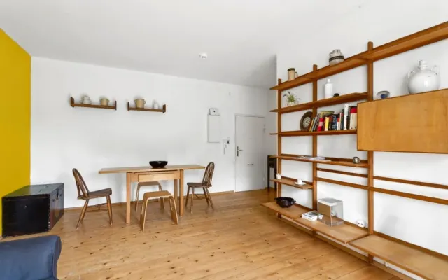 Nice and quiet apartment, good area.