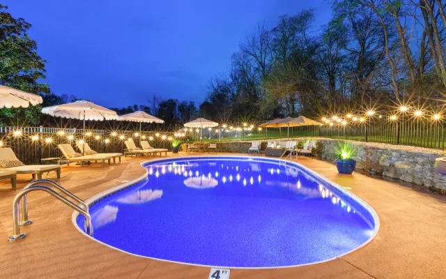 Bourbon Trail: Country Estate just outside of Louisville