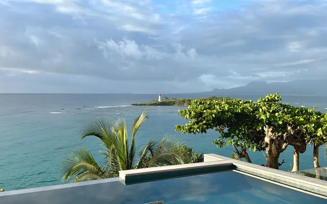 Luxury villa in downtown Le Gosier.