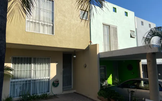 Nice house in a nice family neighborhood in Tlaquepaque