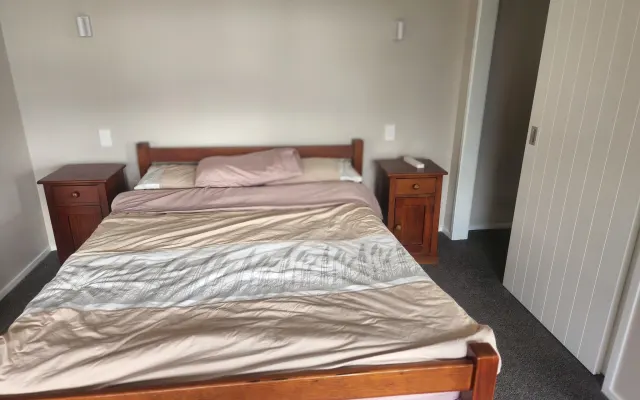 Bay of Islands Retreat, Queen-Schlafzimmer