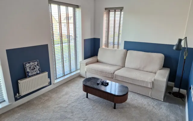 Large Bedroom with En Suite