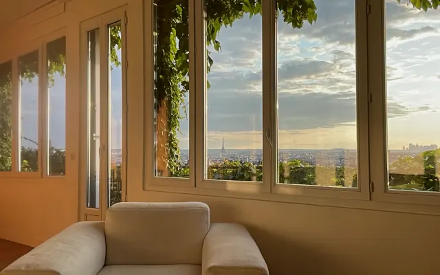 Luxurious townhouse with exceptional views