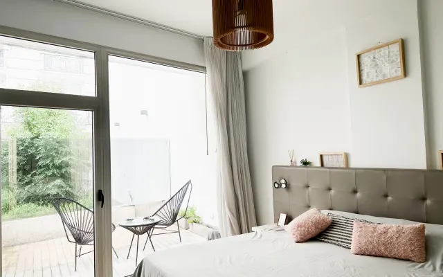 Cozy studio w/ yard + amenities in Recoleta.