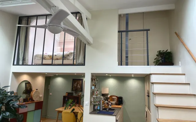 Duplex 60 M2 entre a Place République e Père Lachaise, perto do centro