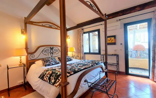 Suite ou quarto de lua de mel no La Bergerie