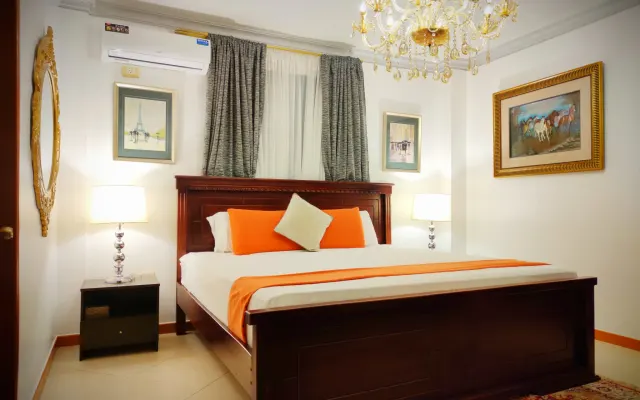 Room near the airport