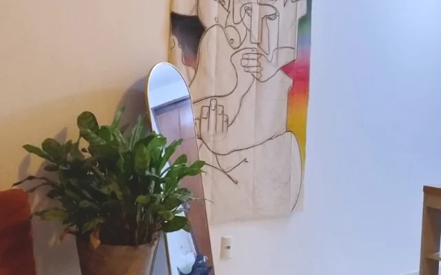 Apartamento lgbtqia+ no altiplano com vibezinha aconchegante.