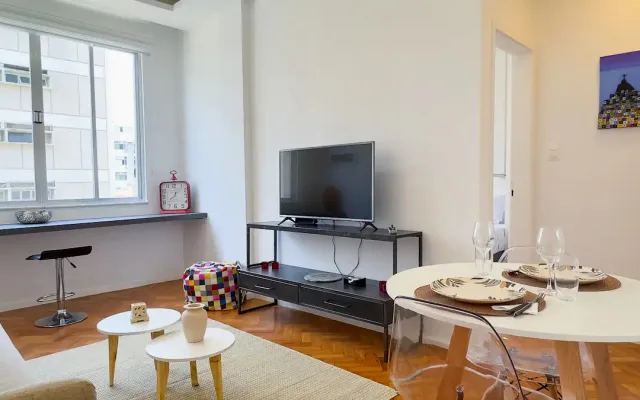 Newly renovated 2-bedroom apartment in Ipanema