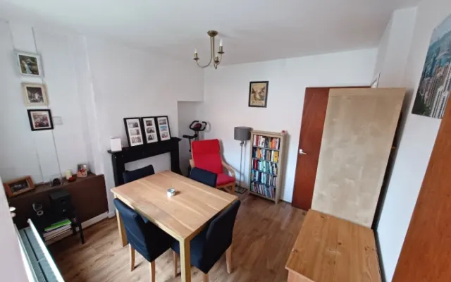 Room in East Belfast, less than 30 min walk from the centre.