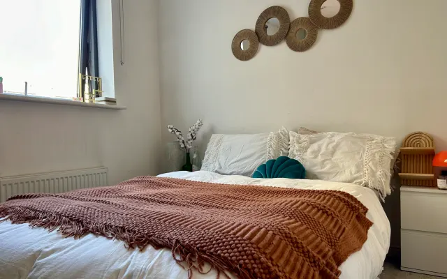 Chambre Avec Dans Grand Appartement Chat Inclus