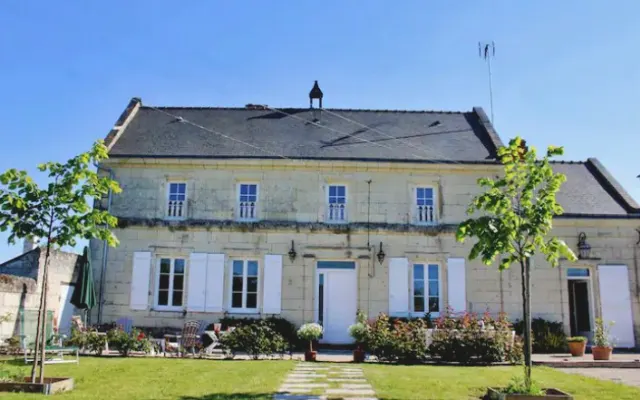 Le clos de l'Authion, casa dal fascino antico con giardino.