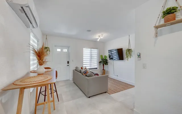 1 Bett Apt | 5 Minuten Fahrt zum Strand | 7 Minuten Fahrt zum Wilton...