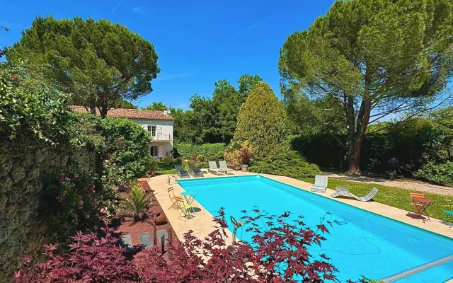 Casa rural naturista, Les Trois Pins