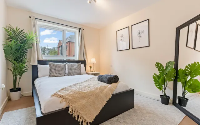 2 Bed Apartment, City Centre, FREE PARKING