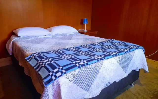 Quarto num alojamento acolhedor no meio do deserto de Paracas