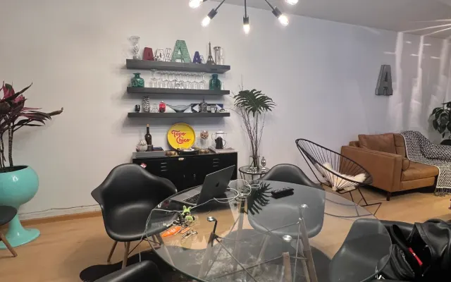 Schöne und geräumige Wohnung in Narvarte, aufstrebendes Viertel!