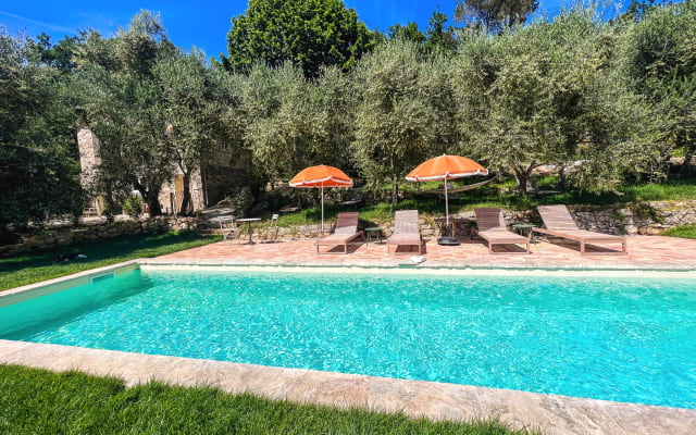 La ruche d'or: 3-bedroom house with swimming pool