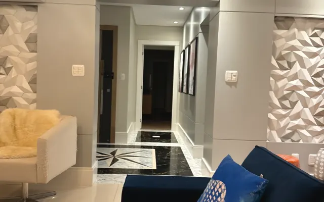 Room with bathroom in a beautiful apartment downtown Chapeco, - 2 cats