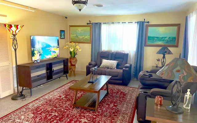 Bellissimo appartamento indipendente a Sunrise Broward.