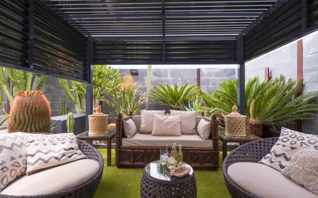 Hills Gran Canaria Forum | Arabian Oasis · Pool & Naturist-Friendly