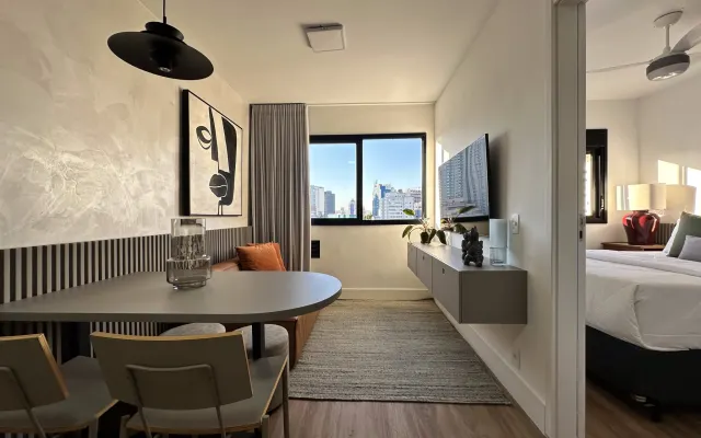 Gris platine : 2 chambres, belle vue