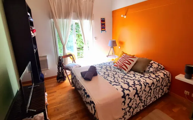 Escapada exótica: Amplia casa con jardín y dormitorio Atacama