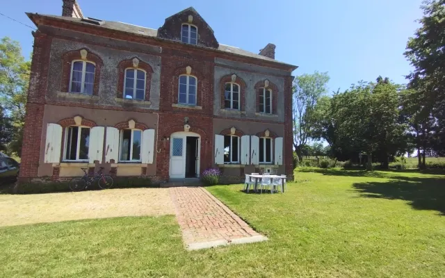 Spazioso bed and breakfast del 1857, a due passi da Lisieux...