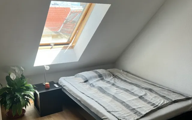 Acogedor y luminoso ático en Friedrichshain