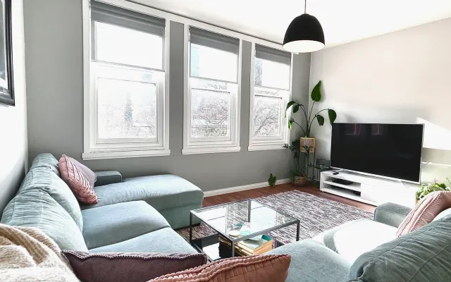 Apartamento espaçoso e moderno em frente ao parque da cidade com...
