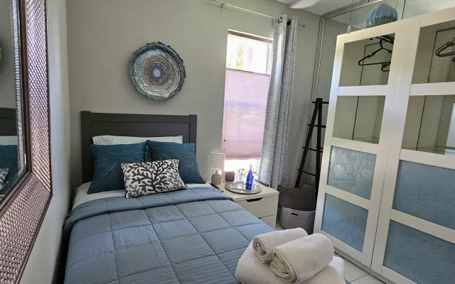 Sunny Isles Beach historical condo, single tidy room in our cozy apt
