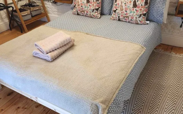 1 bedroom, dog friendly holiday cottage in Mere, Wiltshire!