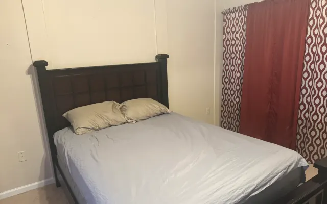 Beautiful two floor townhome. Spacious. Quiet.