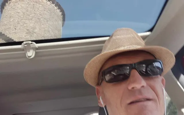 Es ist ein sehr ruhiger Ort, da ich allein bin, wird es mir...