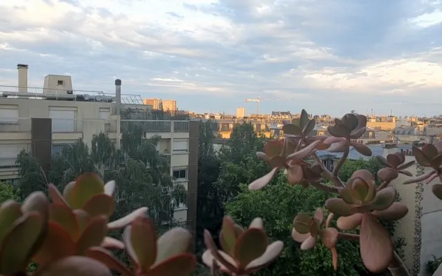 Zimmer in 2 Zimmer, ruhige Lage auf dem Garten, Gare de l'Est - Républi