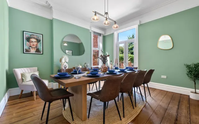 5 BR Atemberaubendes Herrenhaus mit Spielzimmer, Platz für 12 Personen