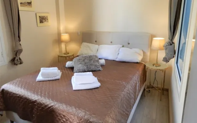 Acropolis appartement lumineux, moderne et confortable - 2 min à pied...