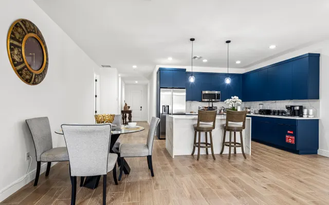 New spacious home with 4 BR & 2 bath centrally located in Palm Beach