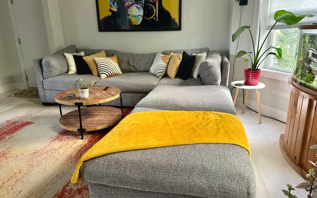 Modernes Privatzimmer im Herzen von Andersonville, ein Zuhause fern...