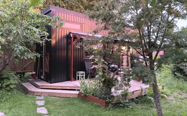 Superbe petite maison dans une ferme idyllique, à proximité de l'aéropo