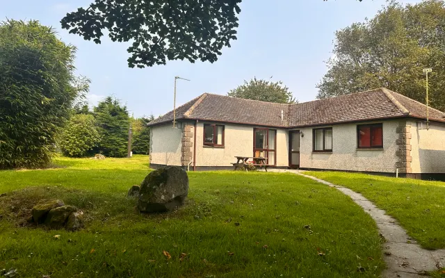 GOLD rated modern holiday lodge in West Cornwall with high speed WIFI