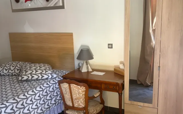 Separate master suite in a quiet area