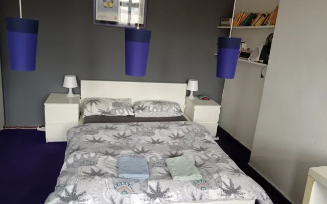 Chambre privée dans un appartement près de l'Alexanderplatz