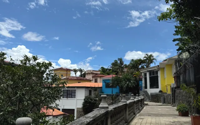 Quarto privado único no centro histórico de San José, CR.