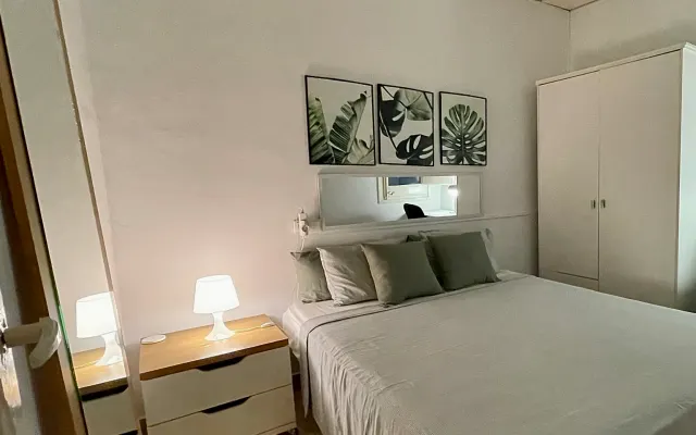 SCHÖNES ZIMMER IN STRANDNÄHE (MAR BELLA)
