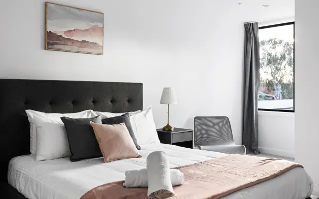 Bellissimo appartamento 2B2B1C Privato|Pulito|Moderno|WIFI|Tram|Vista...