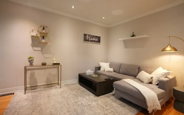 Beautifully Designed Cozy Home!