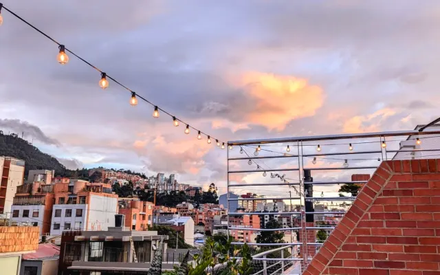 appartement duplex avec grande terrasse à Zona G